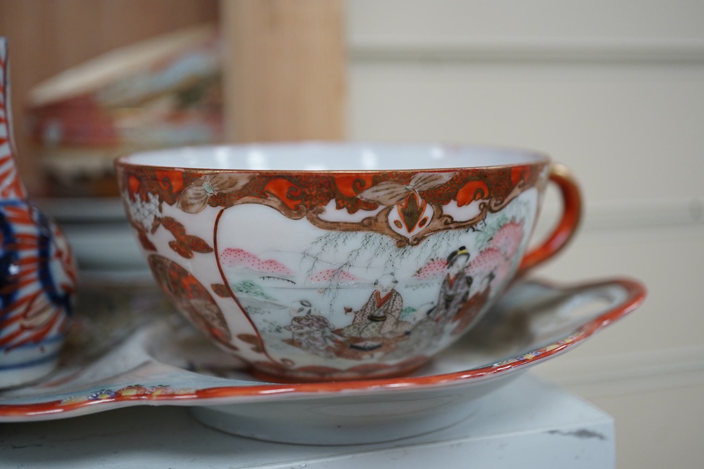 Assorted Japanese ceramics, bowl 31cms diameter